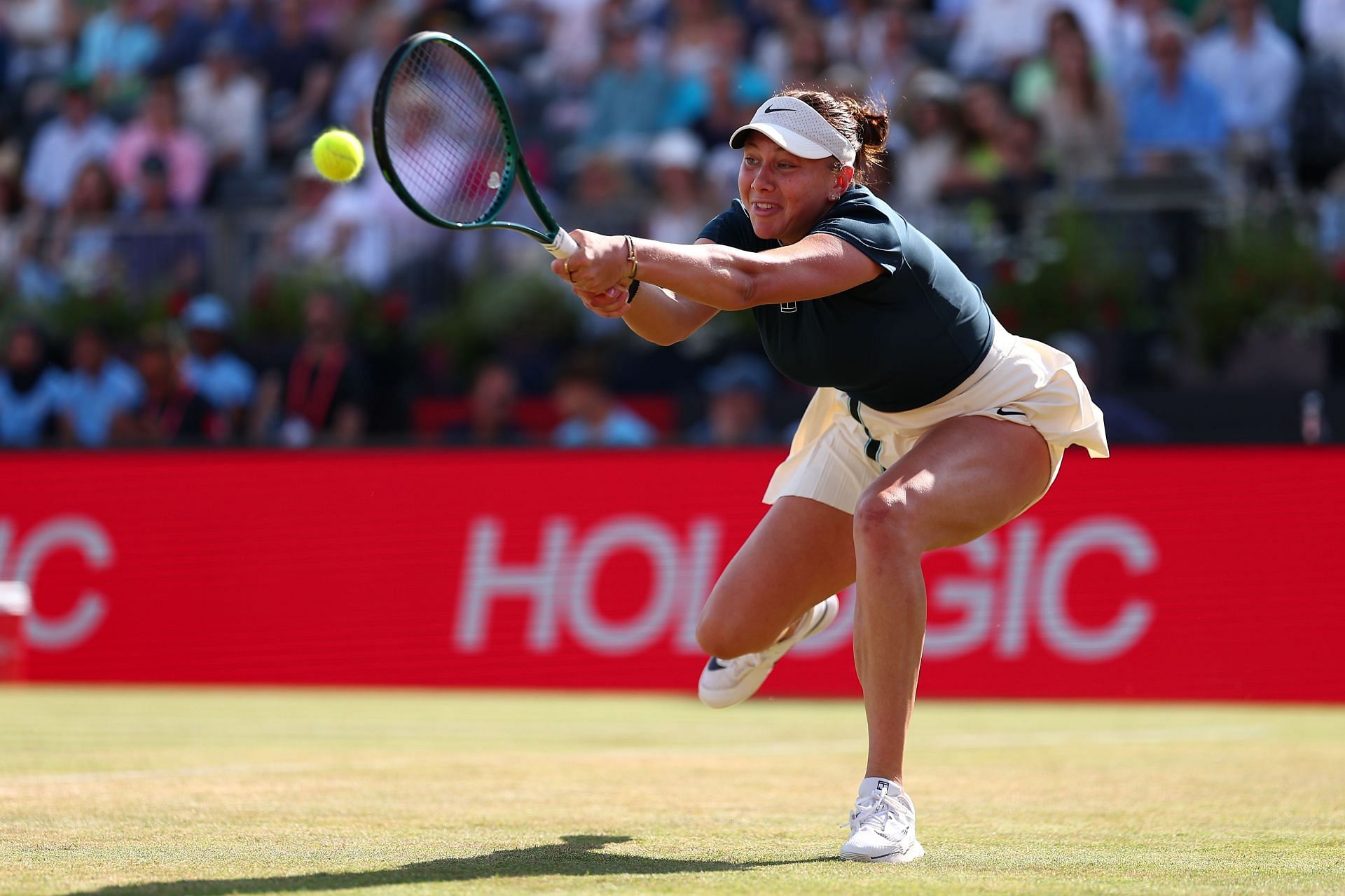 Amanda Anisimova is through to her first geasscourt final. (Source: Getty)